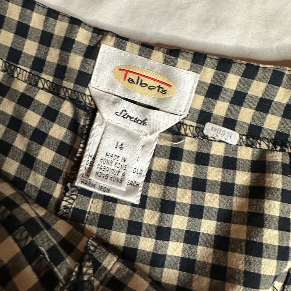 Talbot Stretch Checkered Pant in size 14. Fits like 12 with stretch.
